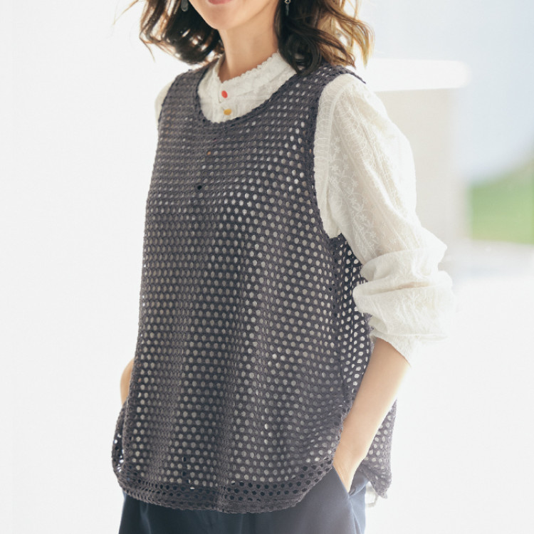 綿入りドットジャカードストレッチプルオーバー