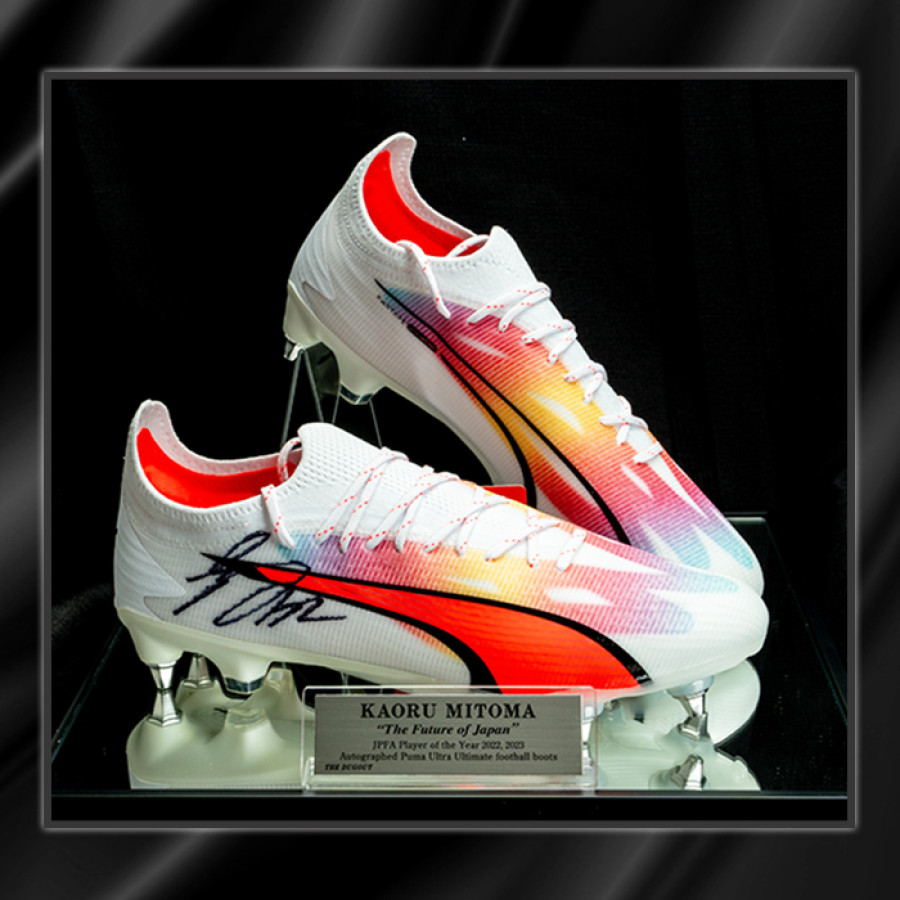 三笘薫 直筆サイン入り2023スパイク 特製ディスプレイケース入り