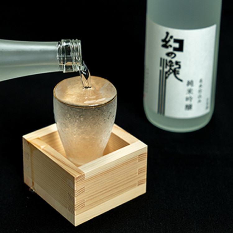 幻の瀧大吟醸酒飛雪・幻の瀧純米吟醸酒 各720ml&times;2本