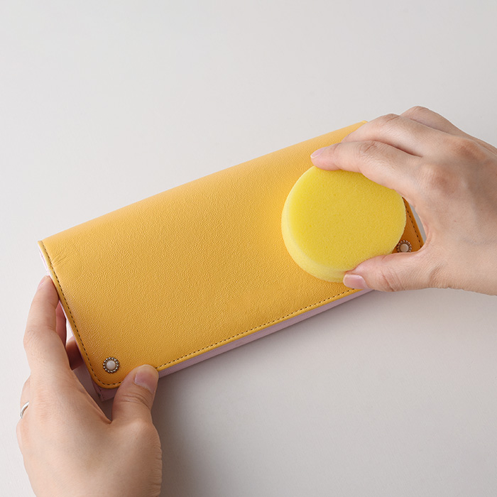 レザーモイスチャー