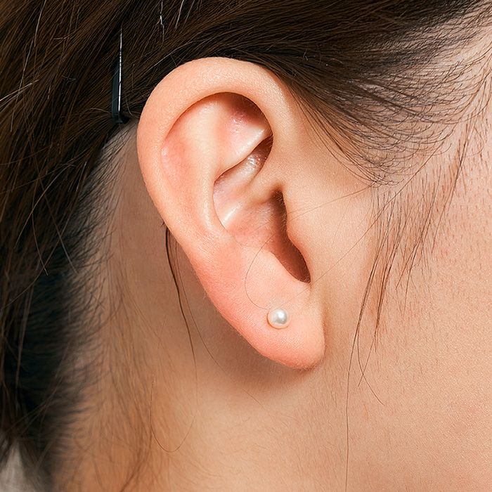 K18イエローゴールドあこや真珠4-4.5mmピアス