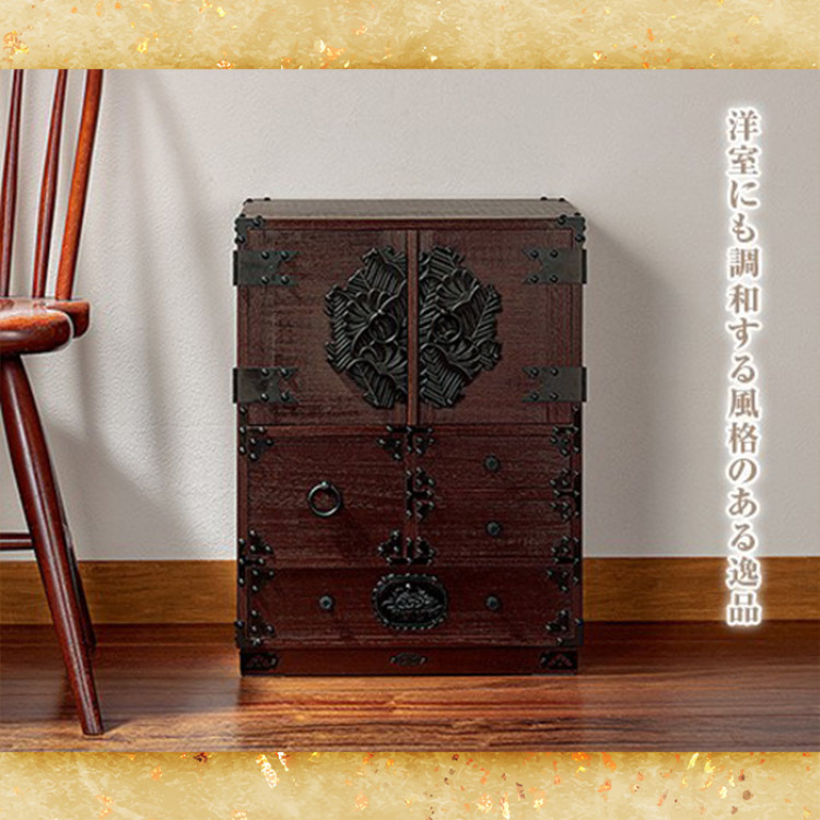 望月愼一作 からくり六隠し時代箪笥 駿河鎌倉彫 菊華