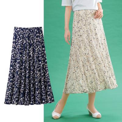 12枚はぎの小花柄ドレープスカート
