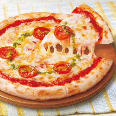 ココス監修 チェリートマトと3種チーズのピザ