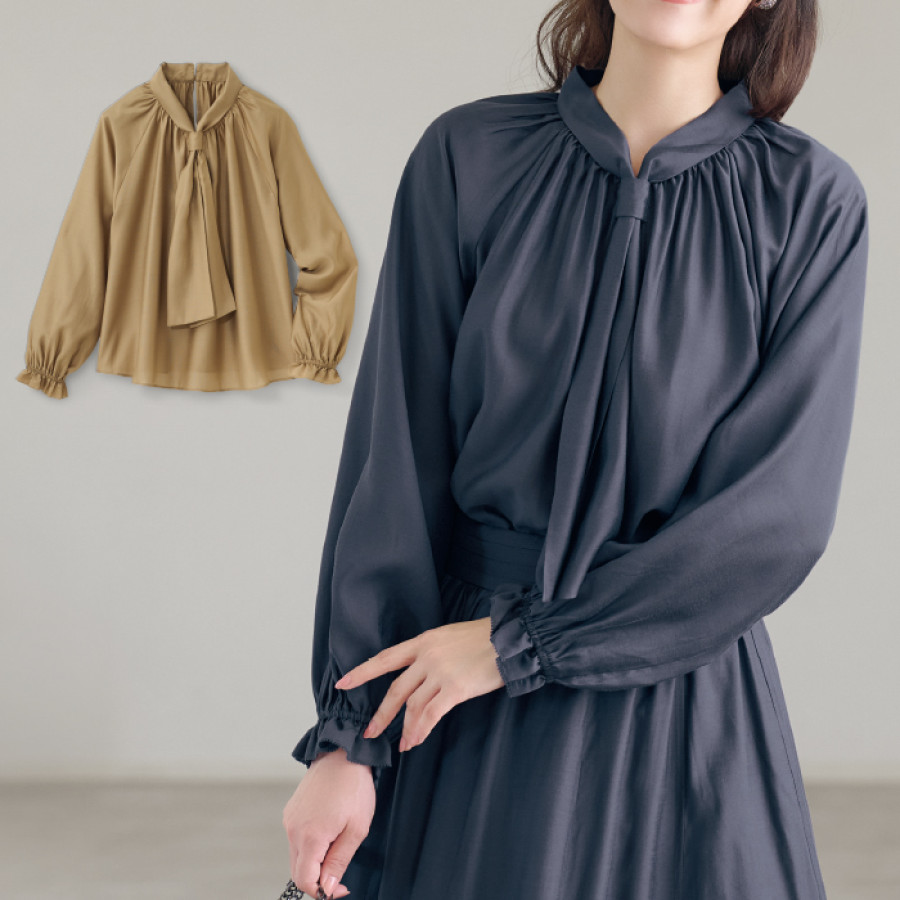 リボンタイ風シャイニーブラウス