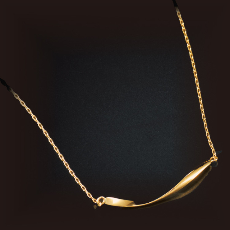 18金ひねりバーデザインネックレス