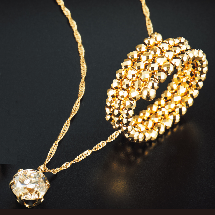 お買い得!18金大粒1.0ctダイヤモンドペンダント＆形状記憶リングセット