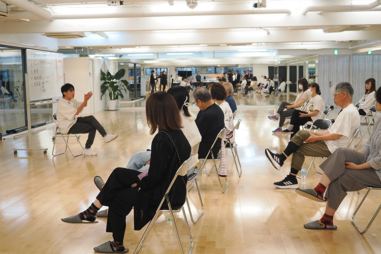 ふくらはぎの運動。いつでも簡単にできるのいいですね！