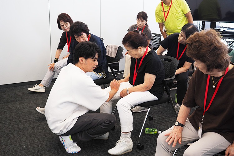 ひとりひとりポイントを教えてまわってくれるところ。痛気持ちいい箇所。