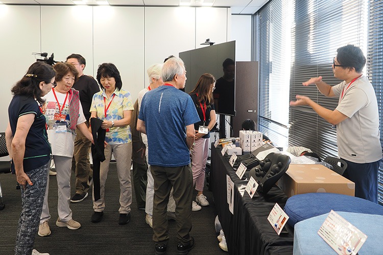 座終了後は、実際に久野さんおススメアイテムが使える体験コーナーや、販売コーナーも。